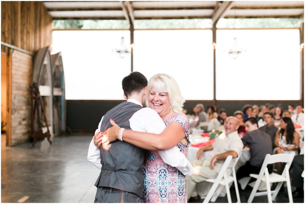 A Beautiful Summer Wedding at Green Gates at Flowing Lake