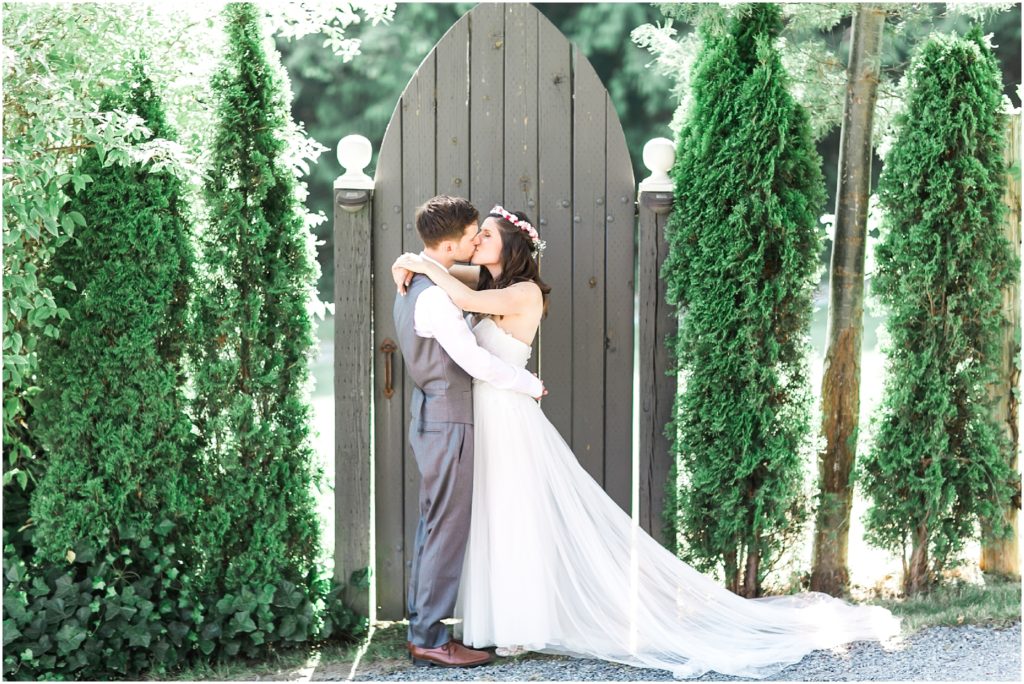 A Beautiful Summer Wedding at Green Gates at Flowing Lake