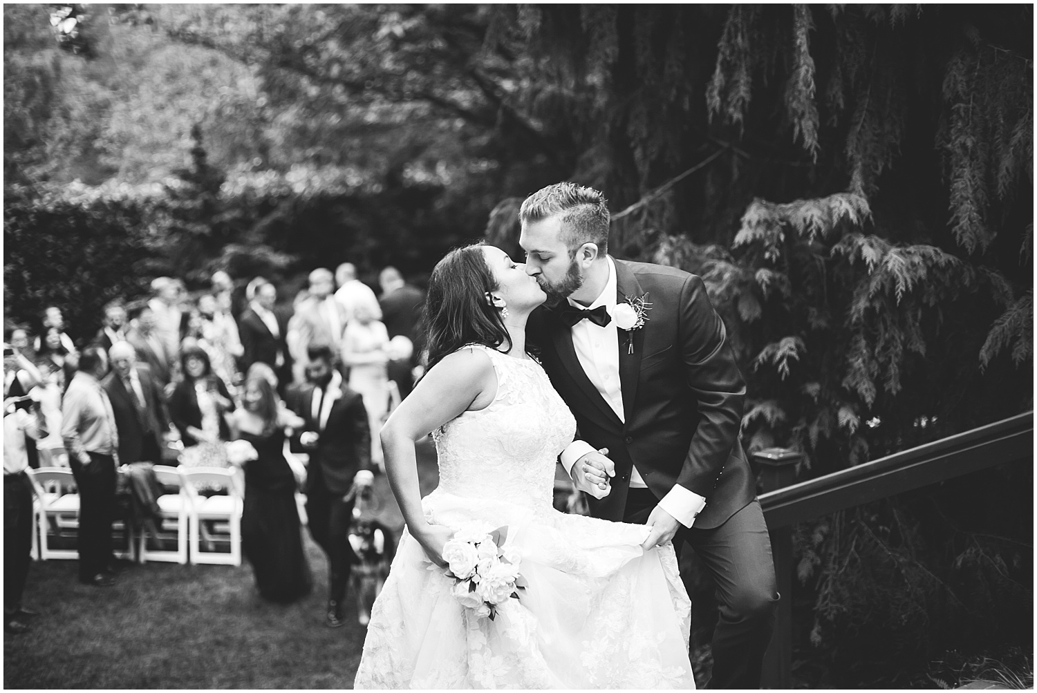 A Pacific Northwest Wedding at Robinswood House
