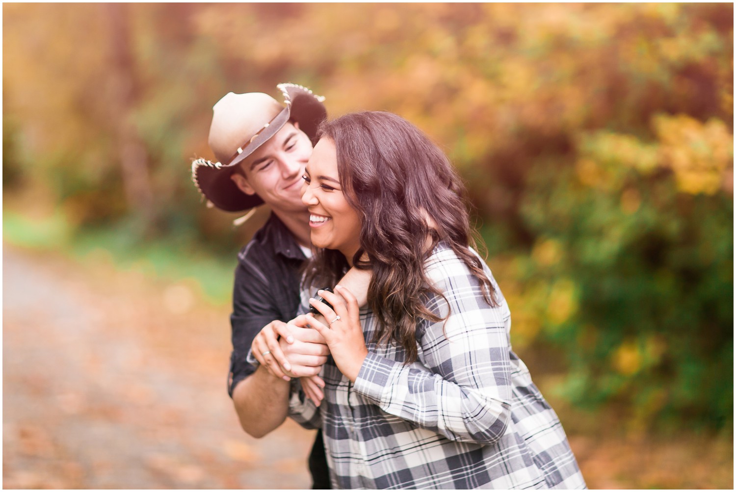 A Colorful Fall Engagement Session at Tolt MacDonald Park