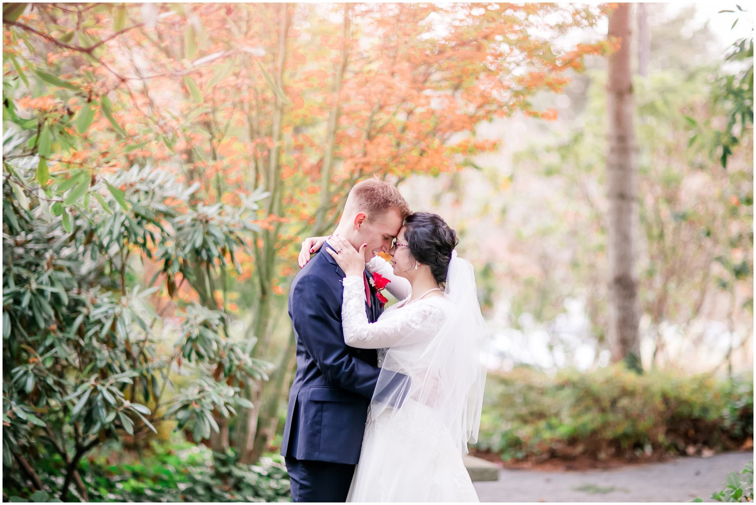 A Colorful Autumn Wedding at the Seattle LDS Temple