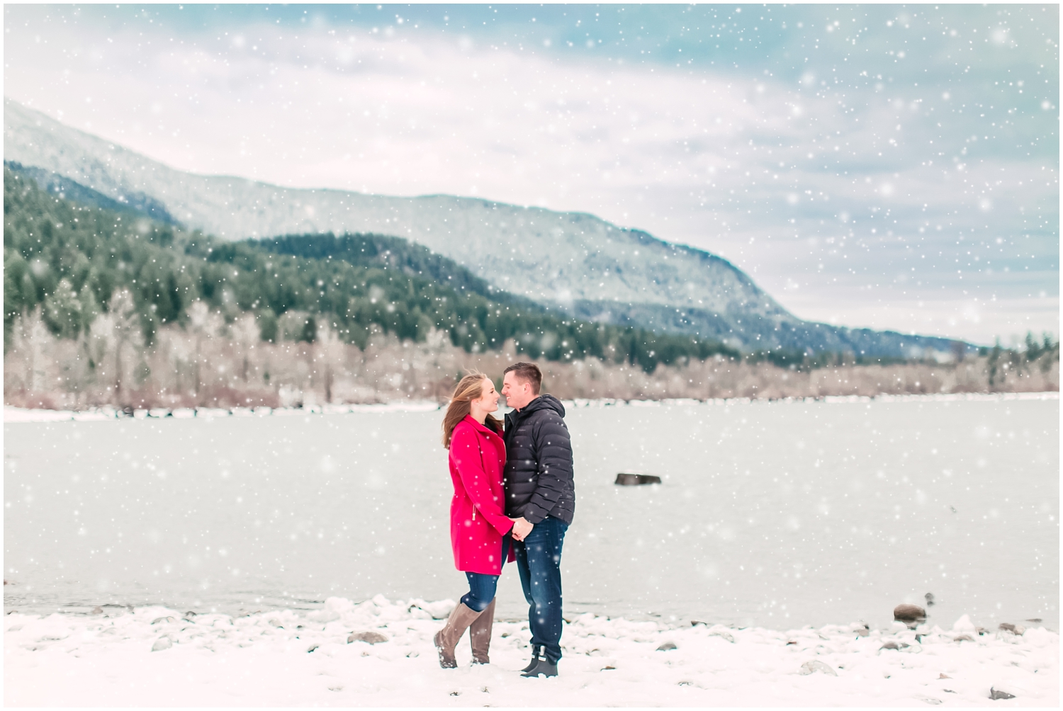Winter Rattlesnake Lake Engagement | Jared & Erin